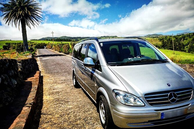 Private Mini Van Sete Cidades and Lagoa do Fogo (1-6 people) - Comfort and Convenience in a Private Mercedes Minivan