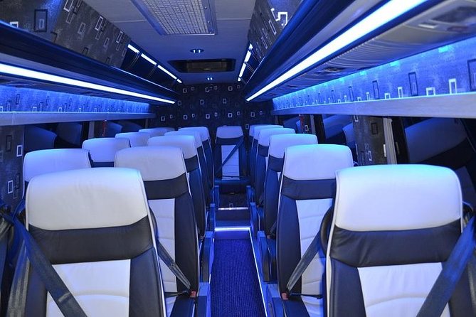 Private Minibus Arrival Transfer: Gatwick to Central London Airport - Convenient Booking with Instant Confirmation