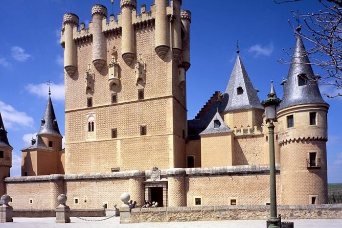 Private Minivan Tour of El Escorial Monastery and Segovia - Discovering the Alcázar of Segovia