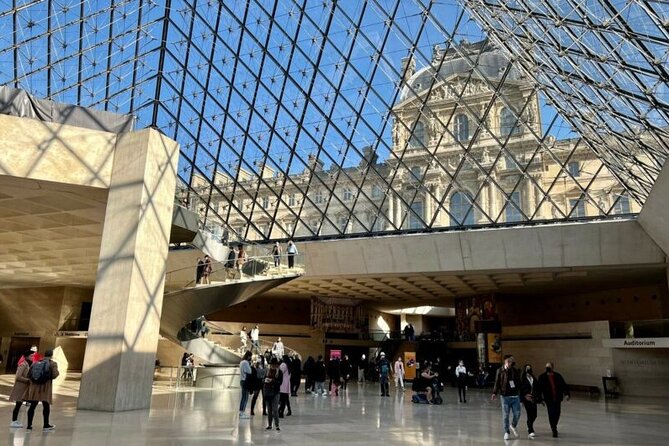 Private Mona Lisa First Access Louvre Tour - The Experience of a Private Guide