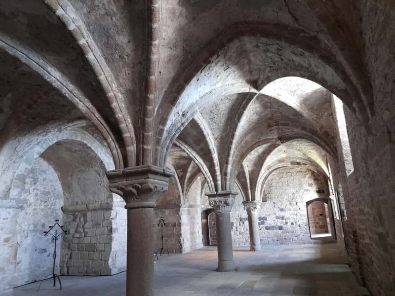 Private Mont-Saint-Michel from Bayeux or Caen - Practical Details: Transport, Guides, and Group Size