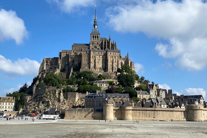 Private Mont Saint-Michel, Normandy D-Day Express trip from Paris - From Paris to Normandy’s D-Day Beaches in Comfort