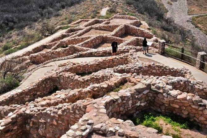 Private Montezuma Castle - Tuzigoot National Mont. in Luxury Car - Pickup and Transportation in Sedona