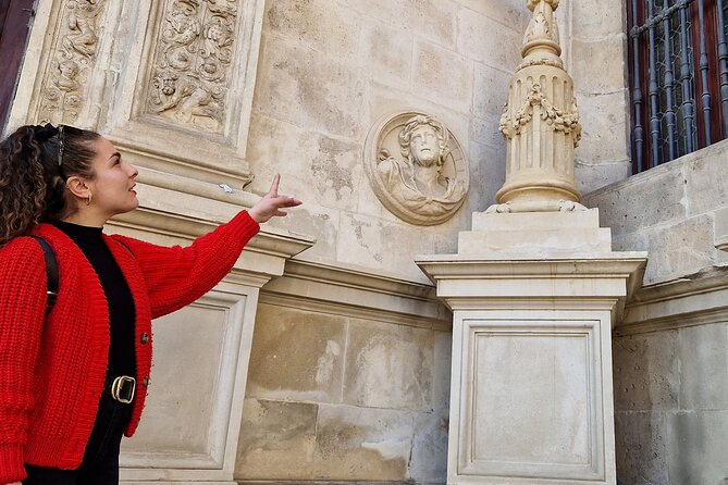 Private Monumental Walking Tour in Seville - Visiting the UNESCO World Heritage Sites at Plaza del Triunfo