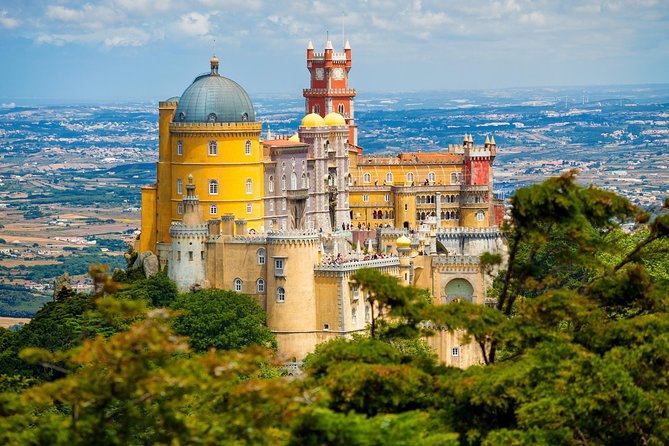 Private Monuments Tour in Sintra from Lisbon - The Moorish Castle’s Ancient Walls and Panoramic Views