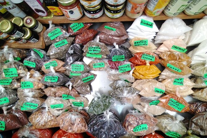 Private Nandayo Food Tour - Guide Expertise and Customer Satisfaction