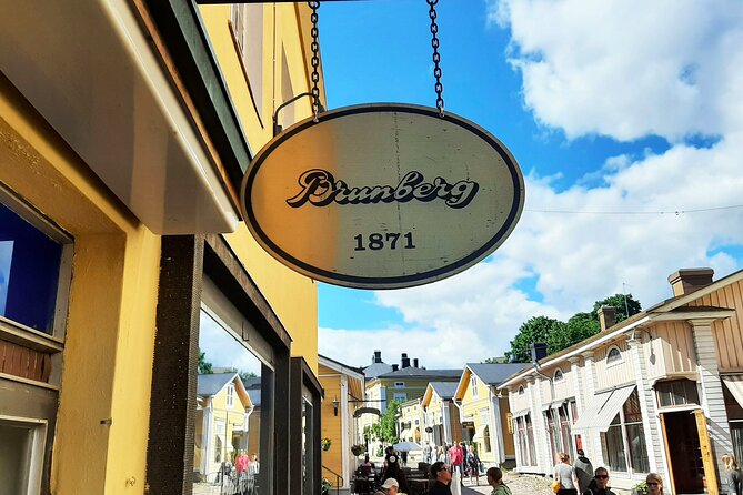 Private National Park and Porvoo Old Town tour from Helsinki - Porvoo Old Town: Medieval Charm and Sweet Delights