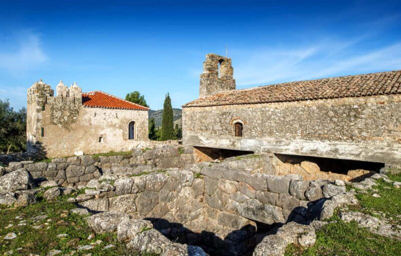 Private Necromanteion & Acheron Springs Mythological Tour - Enjoying Local Flavors in a Family Tavern