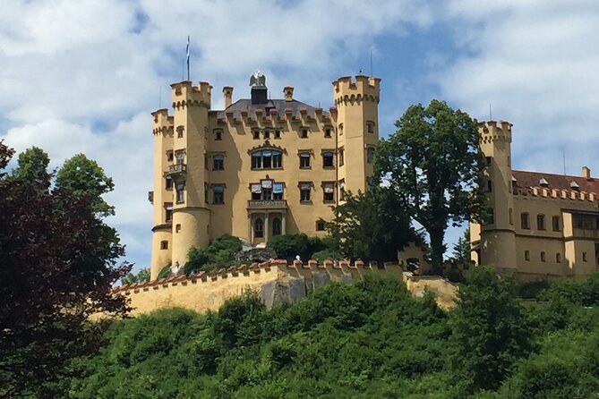 Private Neuschwanstein Castle and Brewery Tour - Tour Guides: Knowledgeable, Friendly, and Engaging