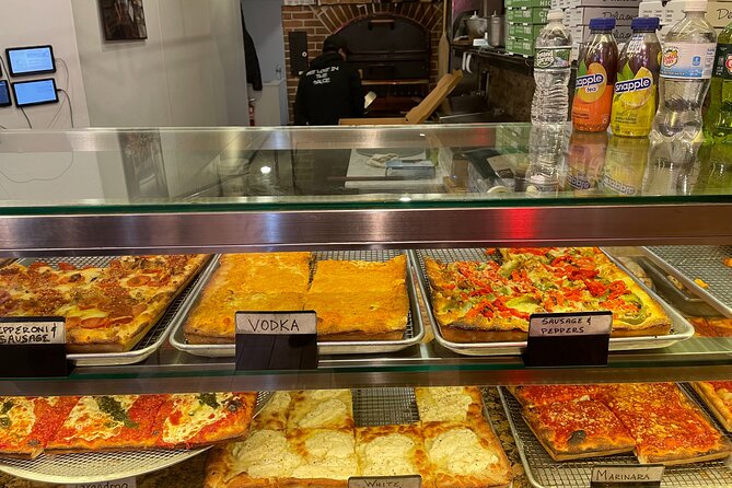 Private New York City Pizza Tasting With a Local - Start at Washington Square Park, the Heart of Greenwich Village