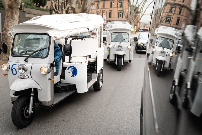 Private Night Tuk Tuk Tour in Rome - Practicalities and Tour Flexibility