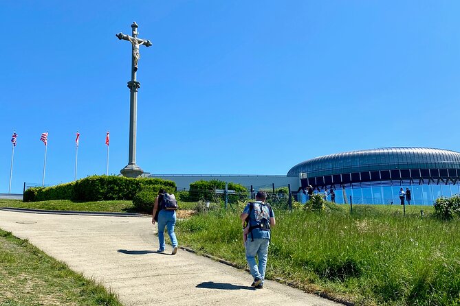 Private Normandy D-Day Omaha Beaches Top 6 Sights Trip from Paris - Visiting the Normandy American Cemetery