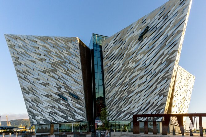 Private Northern Ireland Day Tour from Dublin - Discover the Unique Landscape of the Giants Causeway