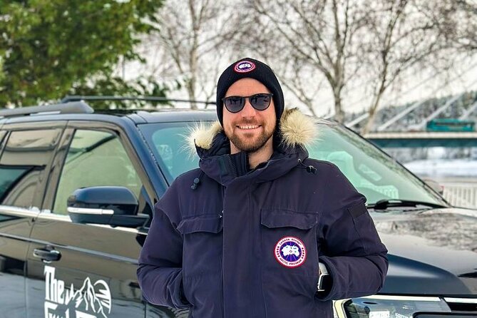 PRIVATE Northern Lights Adventure - The Tour Starts in Rovaniemi and Moves to a Frozen Lake Location