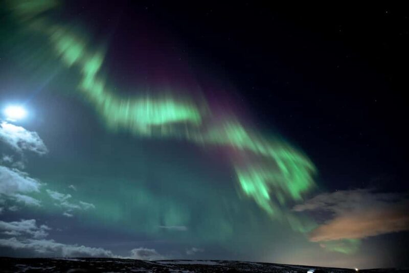 Private Northern Lights Tour w/Photographer from Reykjavík - The Sum Up: An Intimate and Photogenic Aurora Adventure