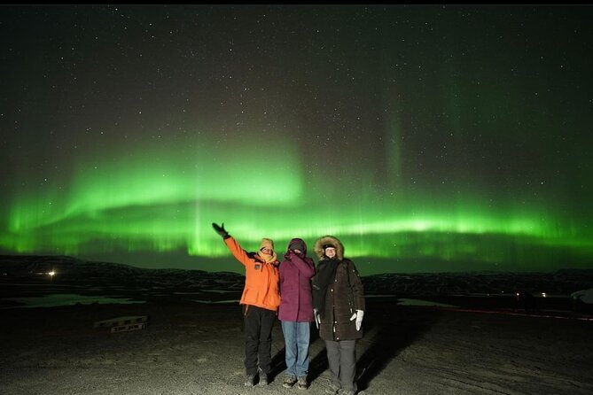 Private Northern Lights Tour with Hot Chocolate in Iceland - Considerations and Limitations of the Tour