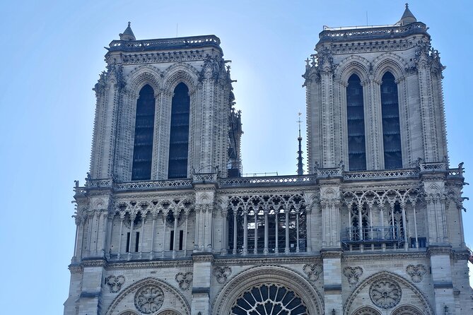 Private Notre Dame Outdoor Tour with Crypt Entry/Sainte Chapelle - Key Points
