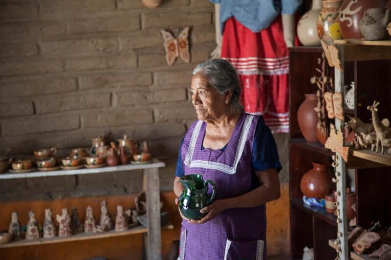 Private Oaxaca: Artisanal Mezcal, Alebrijes, and Textiles - Key Points