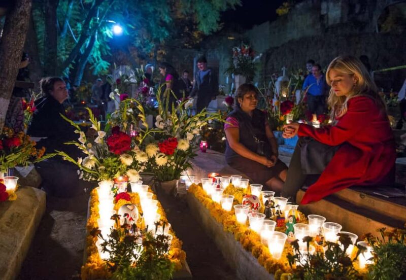 Private Oaxaca Walking Tour: Xoxocotlán Day of the Dead - Learning the Significance of Symbols, Colors, and Customs