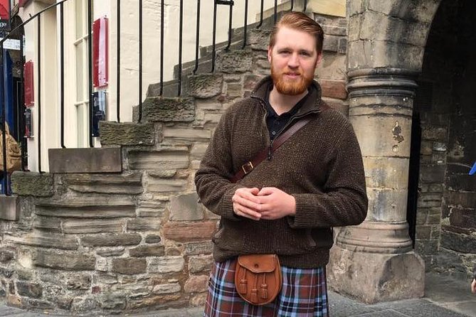 Private Old Town, Edinburgh Walking Tour - Canongate Kirk and Its Burial Grounds