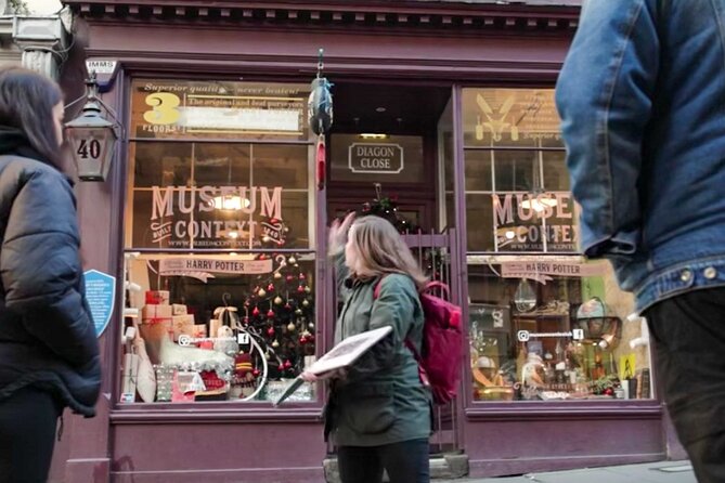 Private one hour Harry Potter walking tour - Visiting the Writer’s Museum and Makars Court