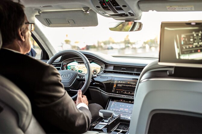 Private One-way Airport Transfer Venice Airport to Venice - Vehicle Options and Price Variations