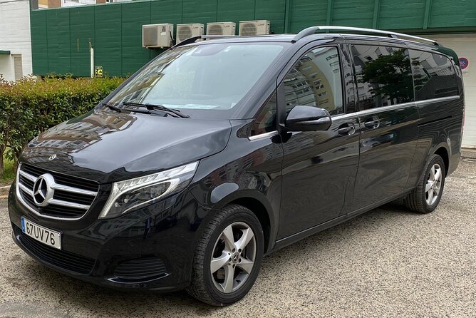 Private One-way Transfer between Lisbon Airport and Lisbon city - Efficient, Reliable Private Transfer from Lisbon Airport to the City