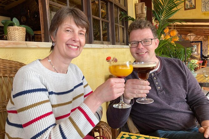 Private Open Top Coastal Tour with Coffee Included - Praia das Maçãs: A Classic Seaside Experience