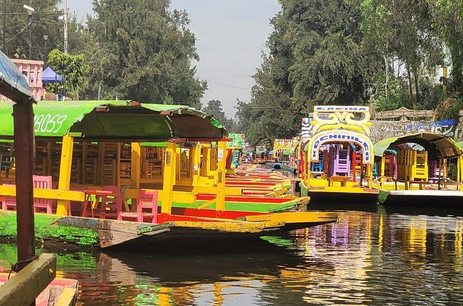 Private or Shared Tour Xochimilco Coyoacán and Frida Kahlo Museum - Exploring Xochimilco’s Colorful Canals on a Traditional Trajinera