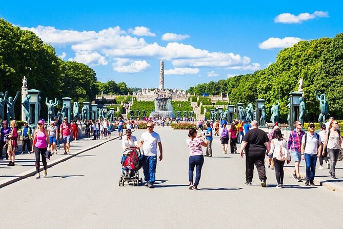 Private Oslo Tour with a Local, Highlights & Hidden Gems, 100% Personalised - Explore Oslo’s Iconic Sculptures in Vigeland Park