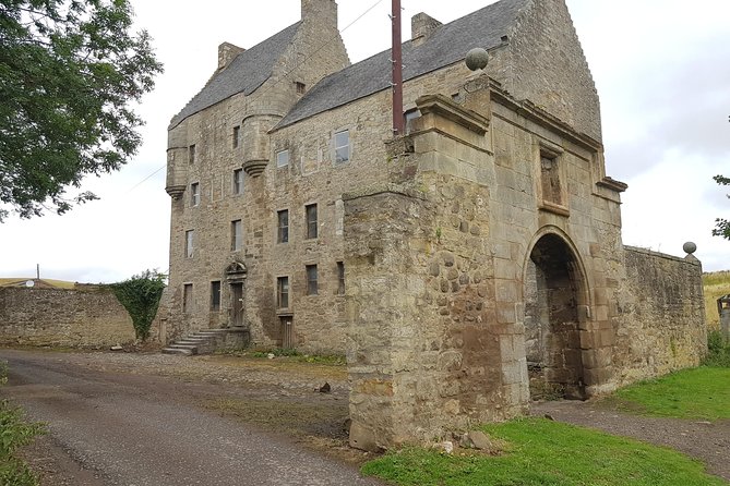 Private Outlander Tour from Edinburgh - Culross: The Village of Cranesmuir and Herbal Gardens