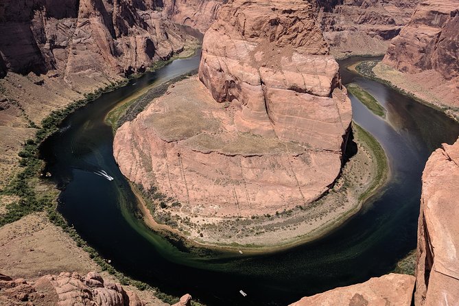 Private Overnight Tour to Antelope Canyon, Horseshoe Bend Zion from Las Vegas - Overnight in Page, Arizona