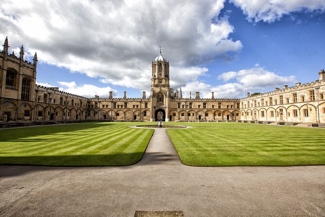 Private | Oxford Uni Walking Tour w/opt New College Entry - The Fascinating History of Key Colleges and Structures