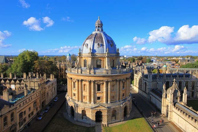 Private Oxford Walking Tour With University Alumni Guide - Discover Oxford with a Private University Alumni Guide