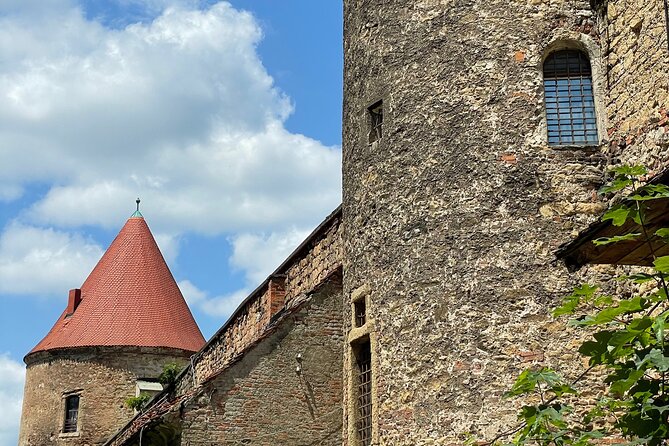 Private Panorama Tour of Zagreb with premium vehicle - Exploring the Upscale Pantovak Neighborhood
