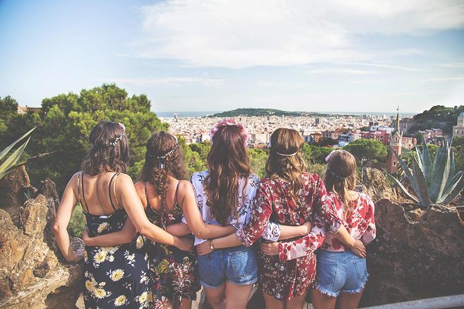 PRIVATE Park Güell Photoshoot Skip the line - Timing Tips for the Best Photos and Experiences
