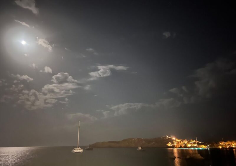 Private Party - Catamaran (Paranga Beach) - Key Points