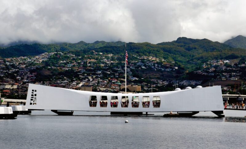 Private Pearl Harbor USS Arizona and USS Missouri - Accessibility and Practical Tips for Visitors