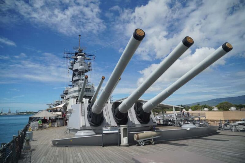 Private Pearl Harbor - USS Arizona and USS Missouri - Discover the Private Pearl Harbor Tour Featuring the USS Arizona and USS Missouri