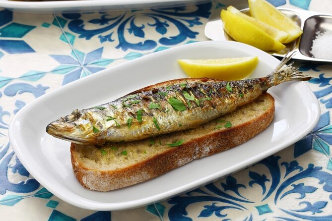 Private & Personalized Food Tour of Porto with a Local Guide - Discover Porto’s Market at Bolhão with Fresh Produce and Spices