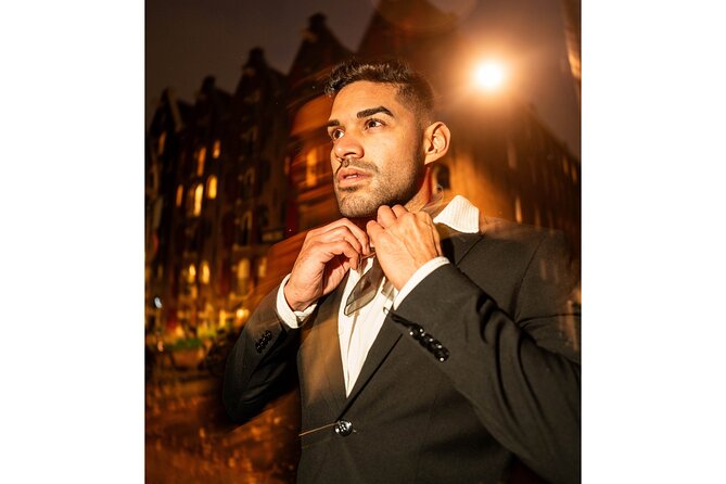 Private Photo Session in Amsterdam - The Starting Point: Damrak 13-15 in the Heart of Amsterdam