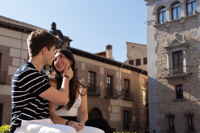 Private Photo Session Tour for Couples in Madrid - Key Points