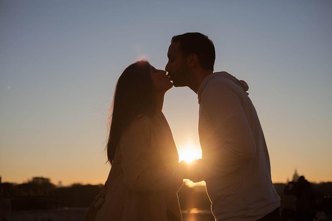 Private Photo Session with a Local Photographer in Versailles - The Experience of Working with a Local Professional
