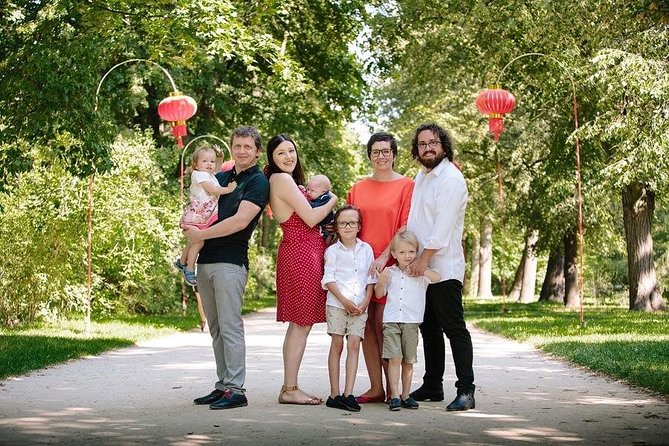 Private Photo Session with a Local Photographer in Warsaw - Key Points