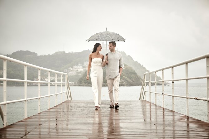 Private Photo Session with a Professional in San Sebastián - Exploring the Gros Neighborhood and the Moneo Cubes