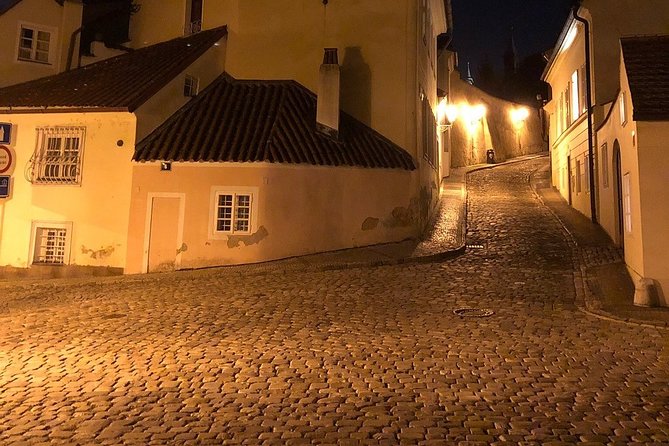 Private Photography Tour of Prague by Night - Uniqueness Compared to Other Tours