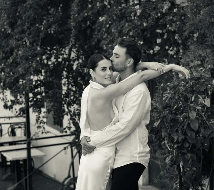 Private photoshoot in Florence by pro photographer - Exploring Florence’s Iconic Landmarks