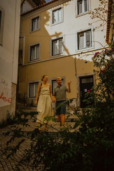 Private Photoshoot in Lisbon With A Local - Frequently Asked Questions