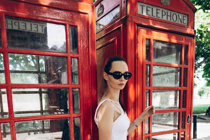 Private Photoshoot in London - Practical Details: Meeting, Duration, and Delivery