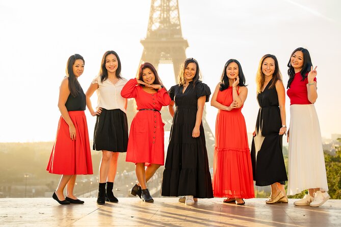 Private Photoshoot in Paris Monuments - Experience the Magic of Paris with a Private Photoshoot